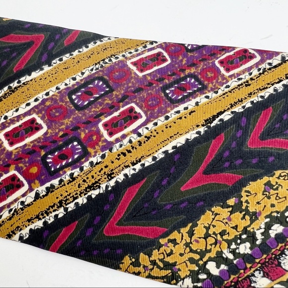 •VALENTINO• Vintage 100% Silk Abstract Print Necktie - Picture 6 of 9